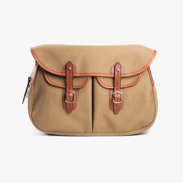MADE IN ENGLAND – BRADY SUTHERLAND CANVAS TARRAS BAG