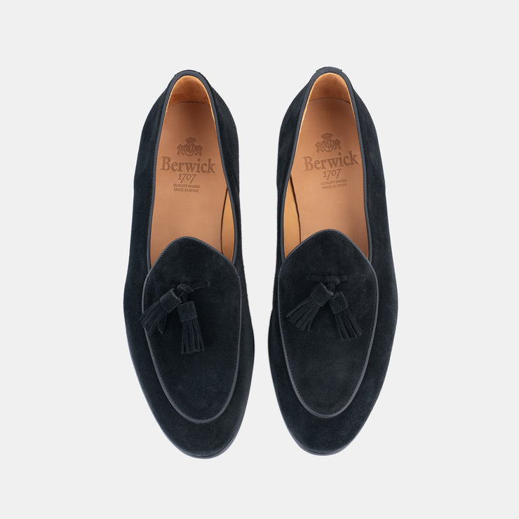 Belgian Tassel Loafer in Suede - Black