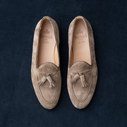 Belgian Tassel Loafer in Suede - Sand