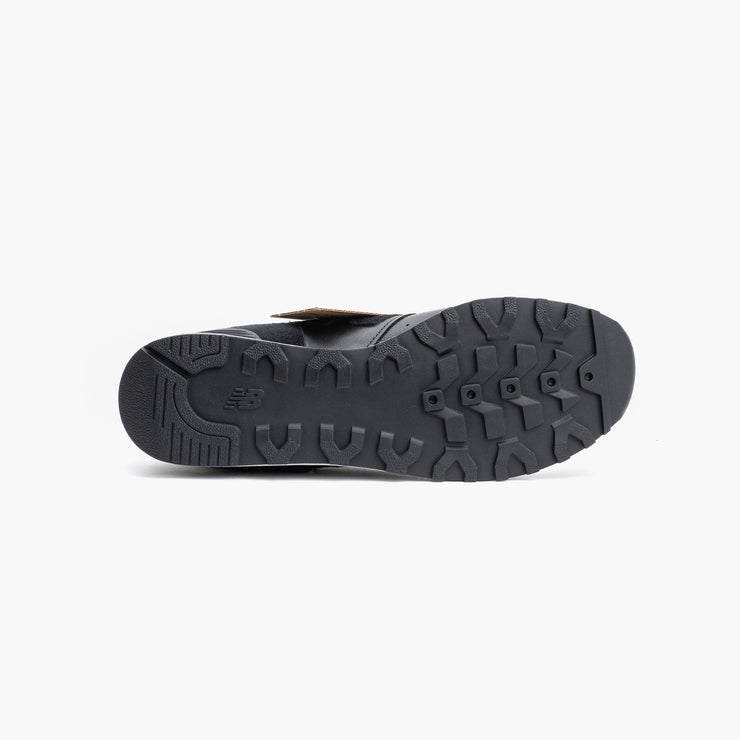 576 Sneaker in Black