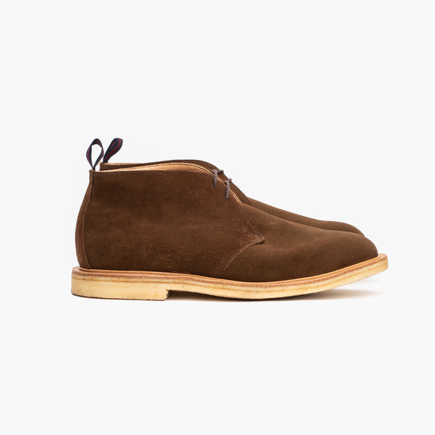 Bertie chukka boot in snuff suede