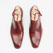 Medallion oxford in vintage red calf