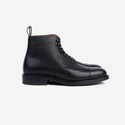 Cap Toe Boot in Black Scotch Grain