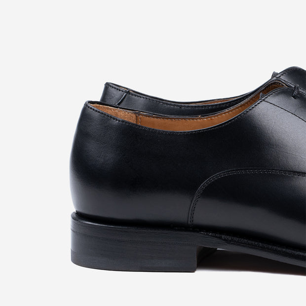 Cap Toe Oxford in Black Calf