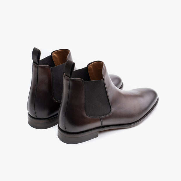 Chelsea Boot in Dark Brown Calf