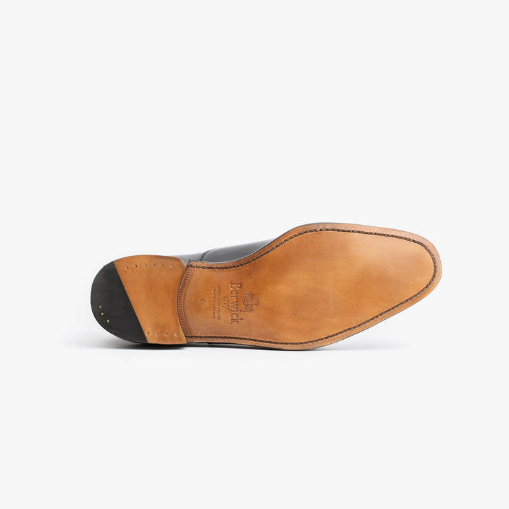 Cap Toe Oxford Chiseled - Black