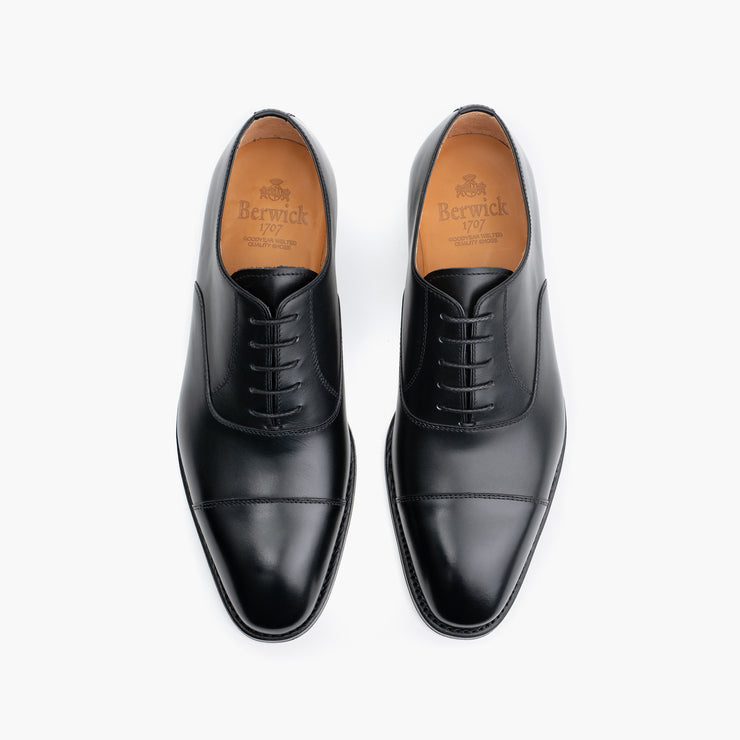 Cap Toe Oxford Chiseled - Black
