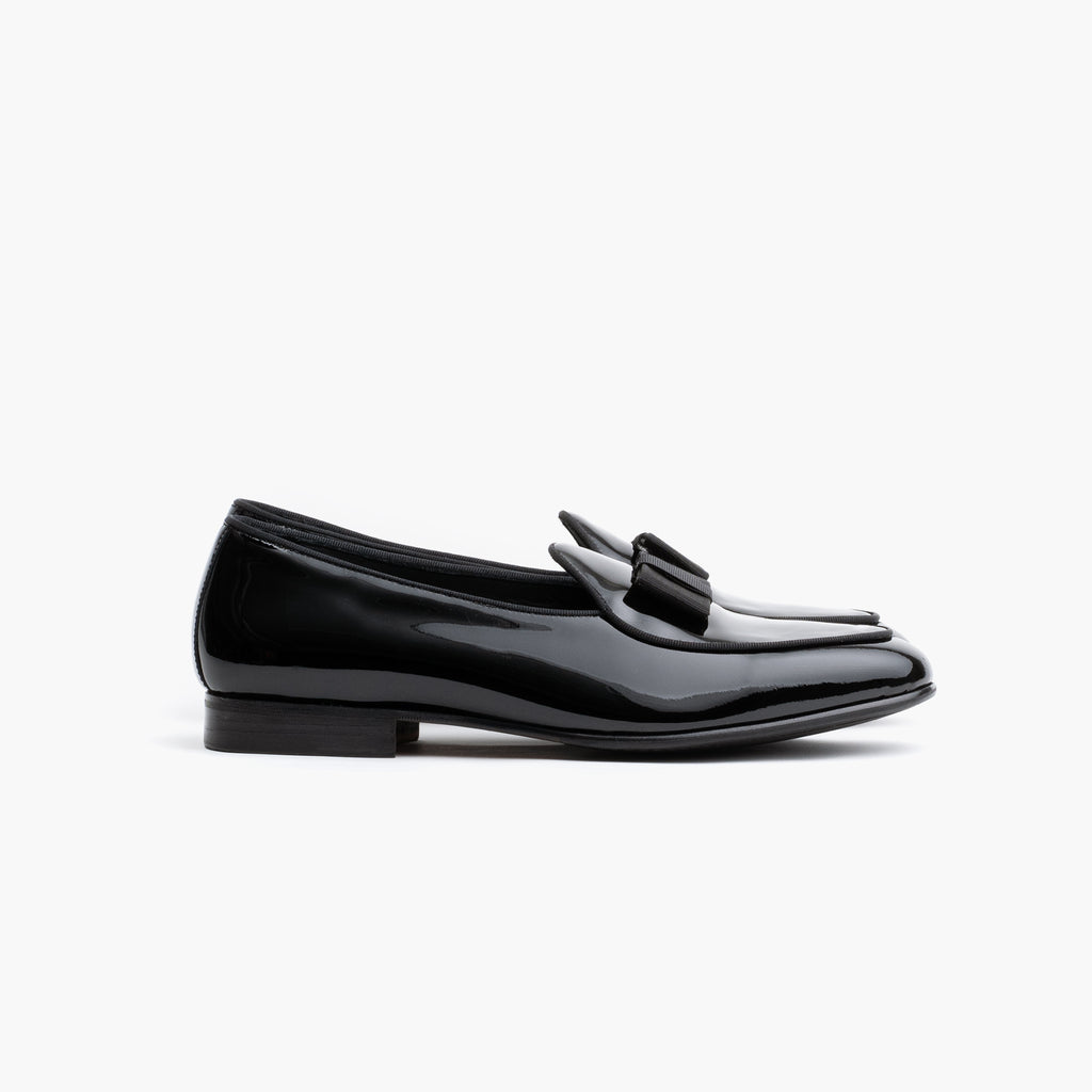 Opera Pump with Bow in Black Patent Leather – Caine Clothiers