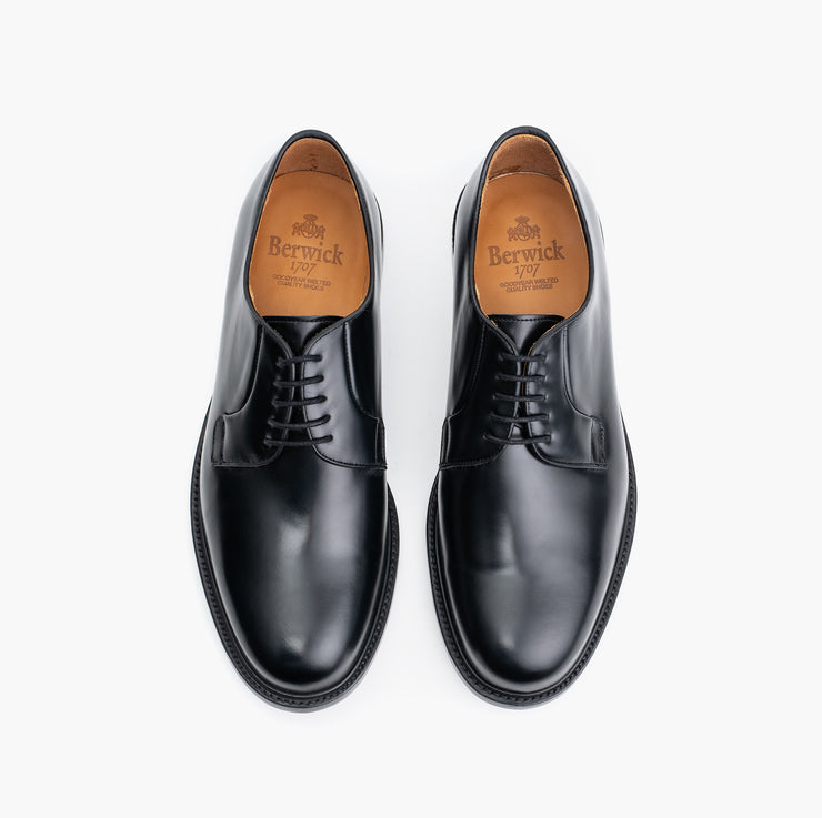 Plain Toe Derby in Black Rois