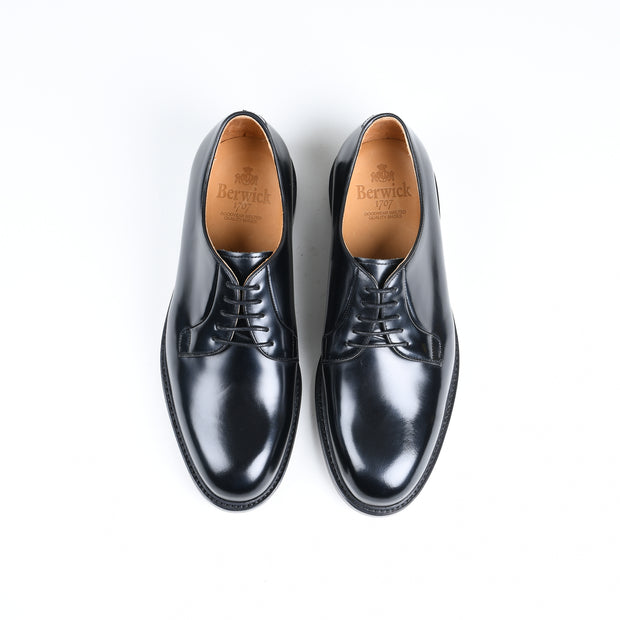 Plain Toe Derby 4406 in Black Polish Binder