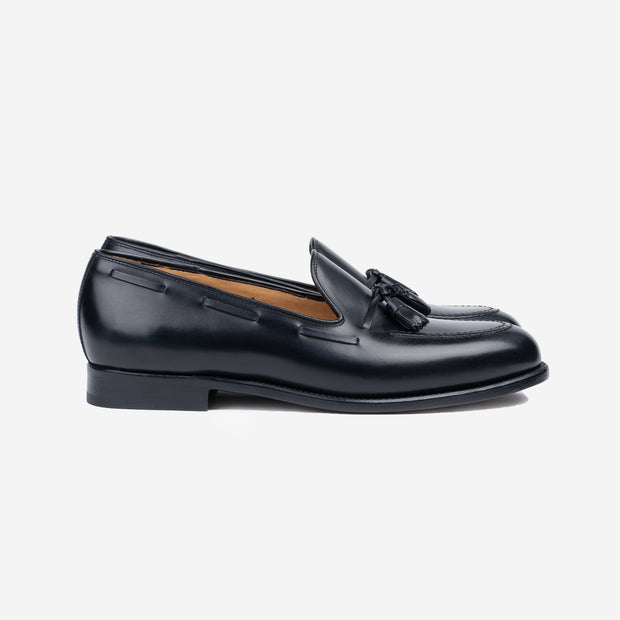 Tassel Loafer in Black Calf