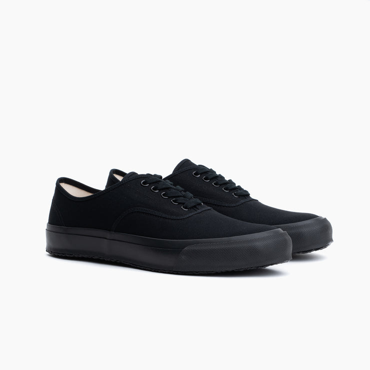 Oxford in Black-Black