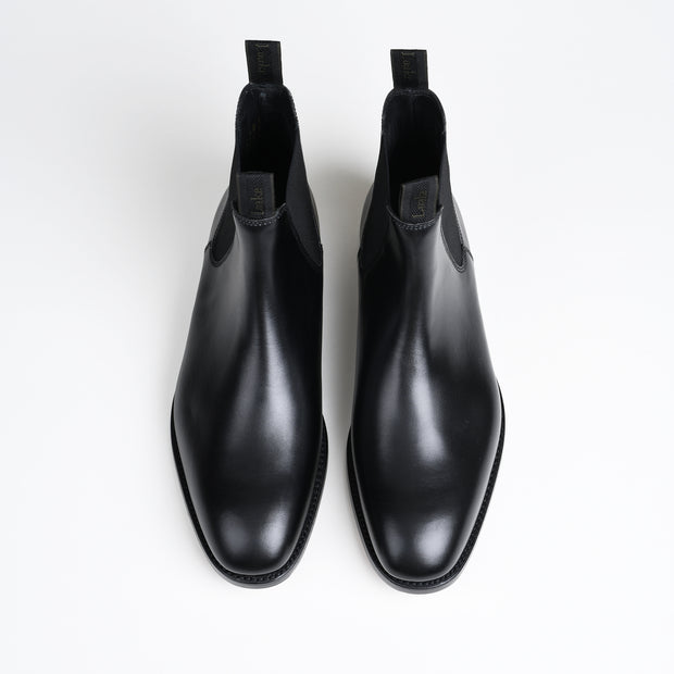 Apsley Chelsea boot in Black Calf