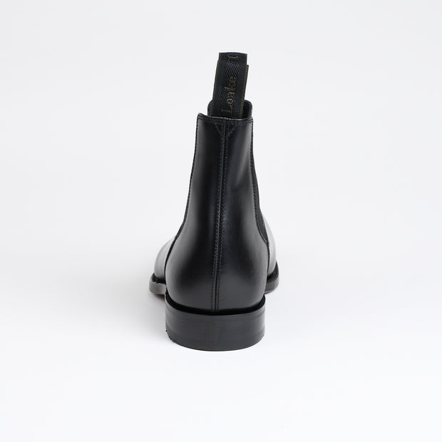 Apsley Chelsea boot in Black Calf